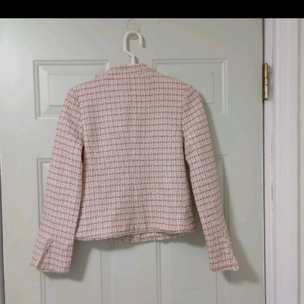 Chic Pink Tweed Jacket - Picture 10 of 12